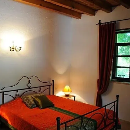فيلة Sleeps 7 Pool Air Con